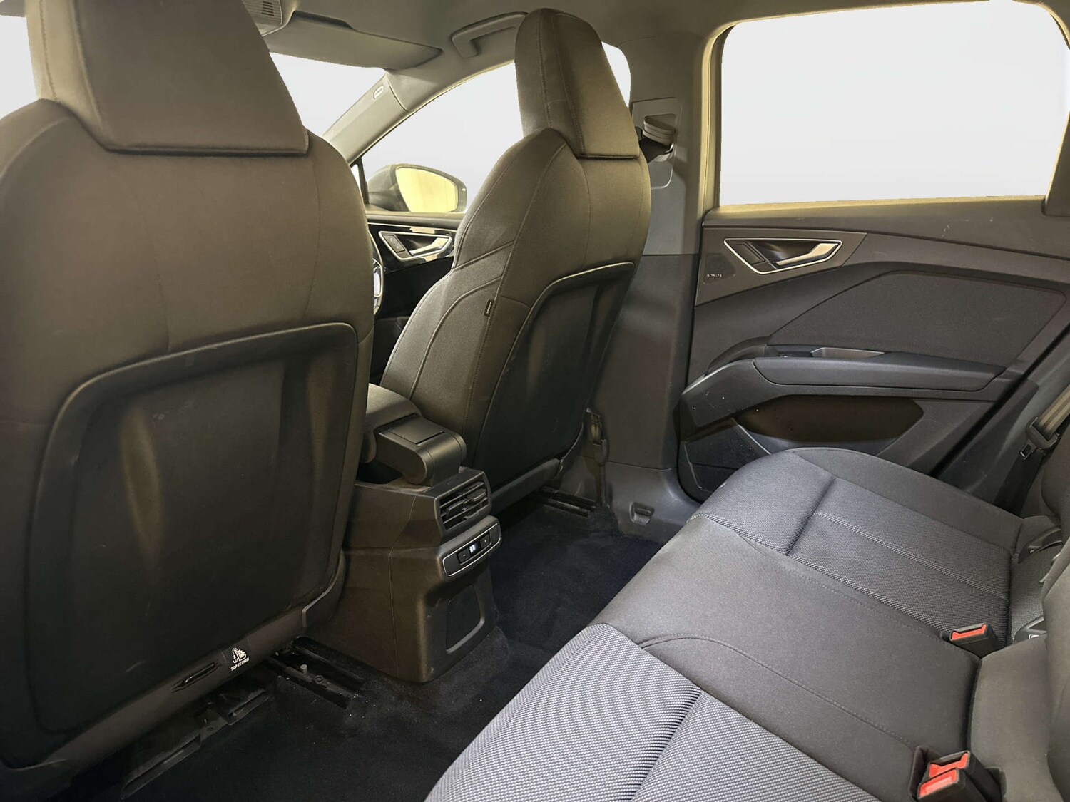 Used Audi Q4 e-tron 2021 for sale - 77880479: Photo 14