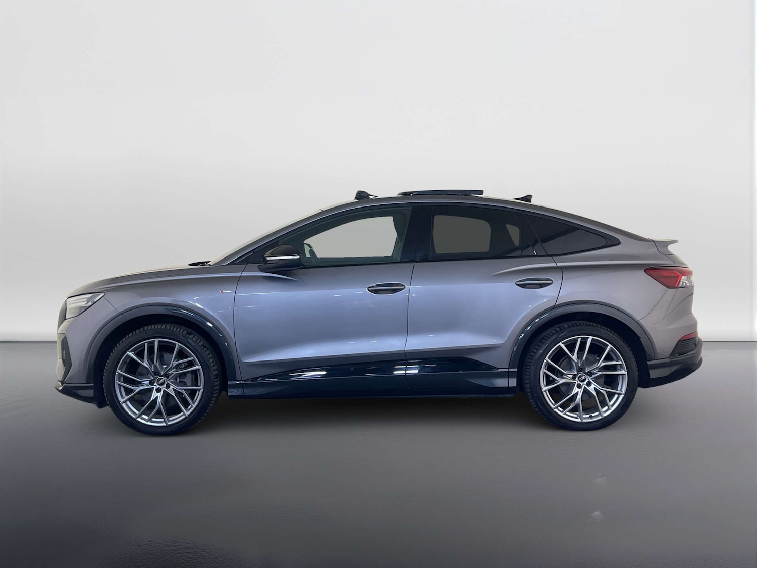 Used Audi Q4 e-tron 2022 for sale - 78032009: Photo 8