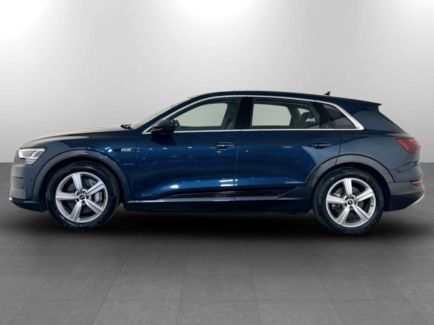 Used Audi e-tron 2021 for sale - 77778109: Photo 7