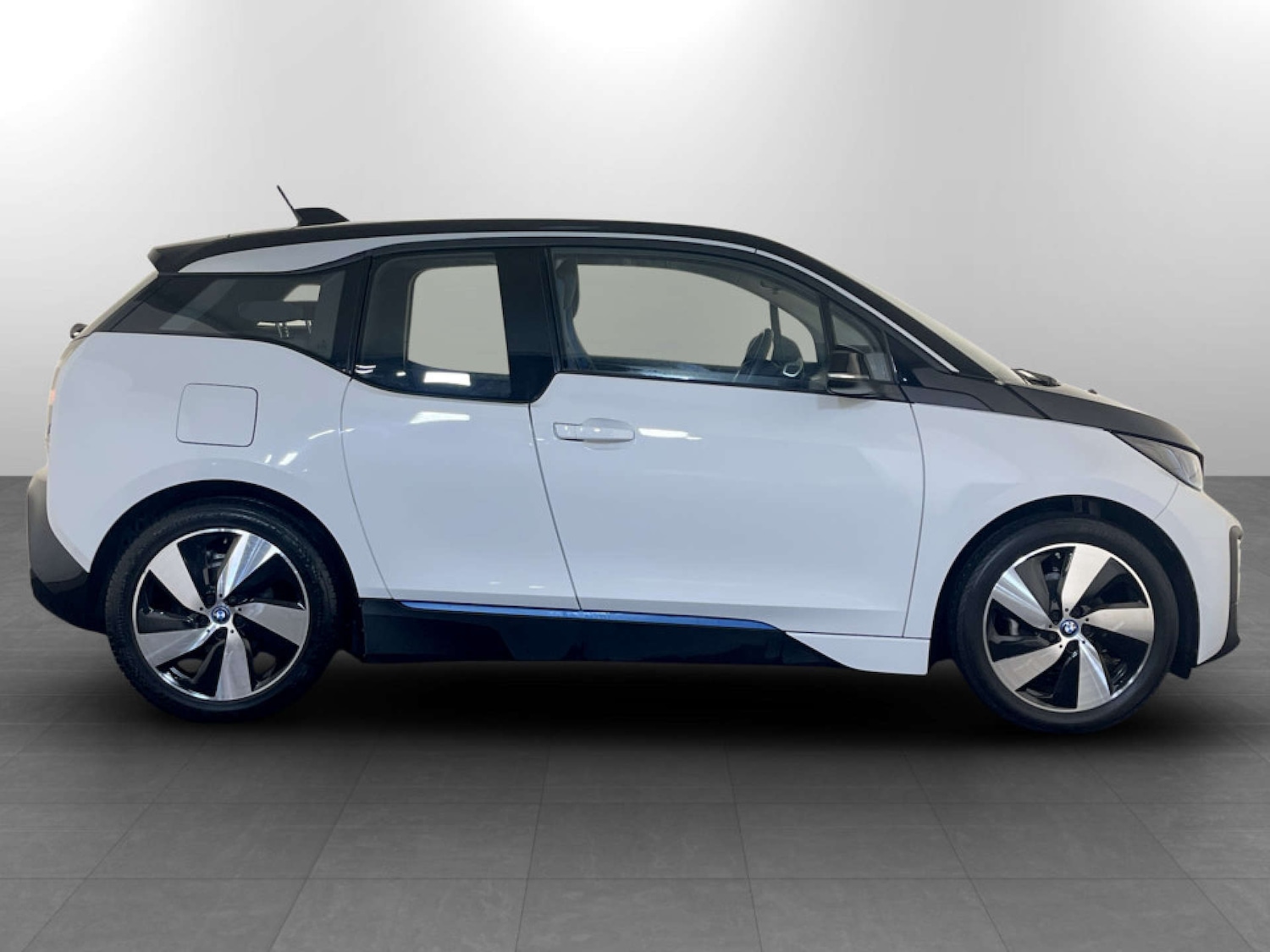 Used BMW i3 2019 for sale - 77694617: Photo 11