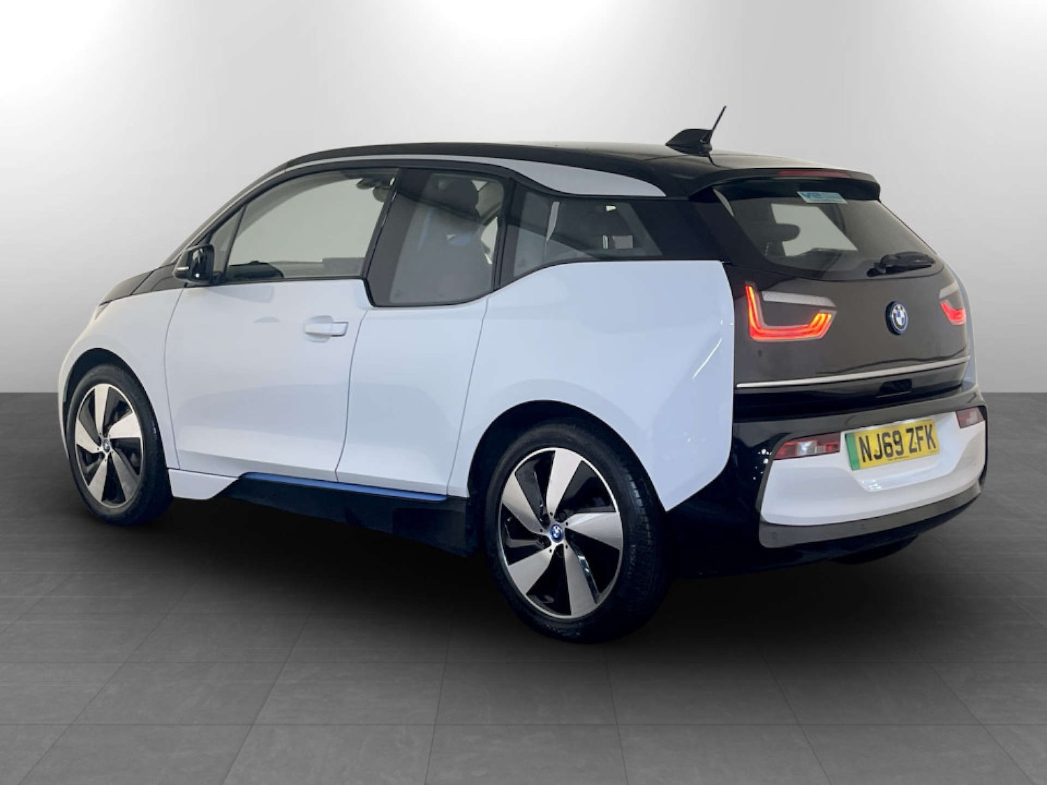 Used BMW i3 2019 for sale - 77694617: Photo 8