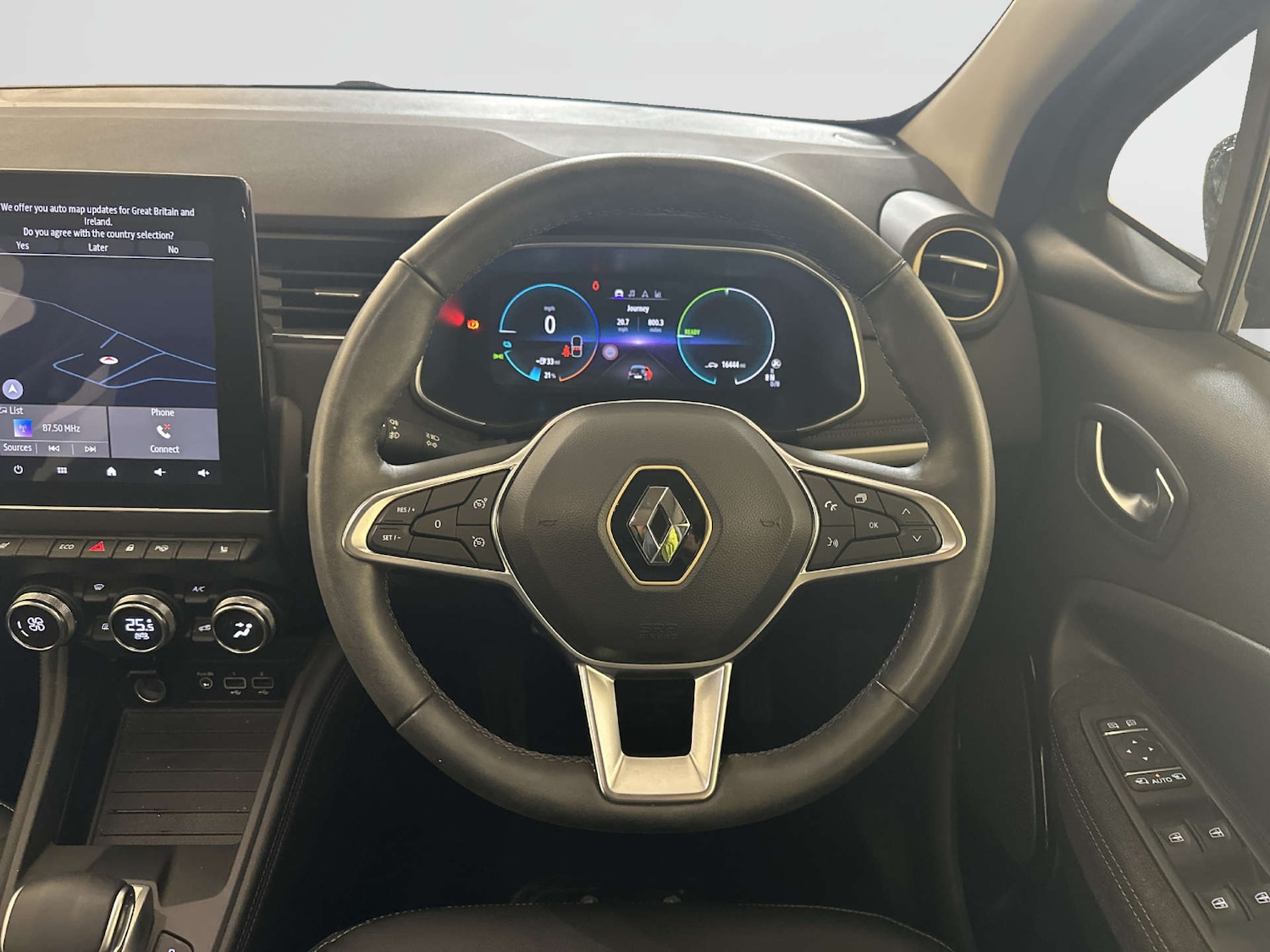 Used Renault Zoe 2023 for sale - 77905846: Photo 16