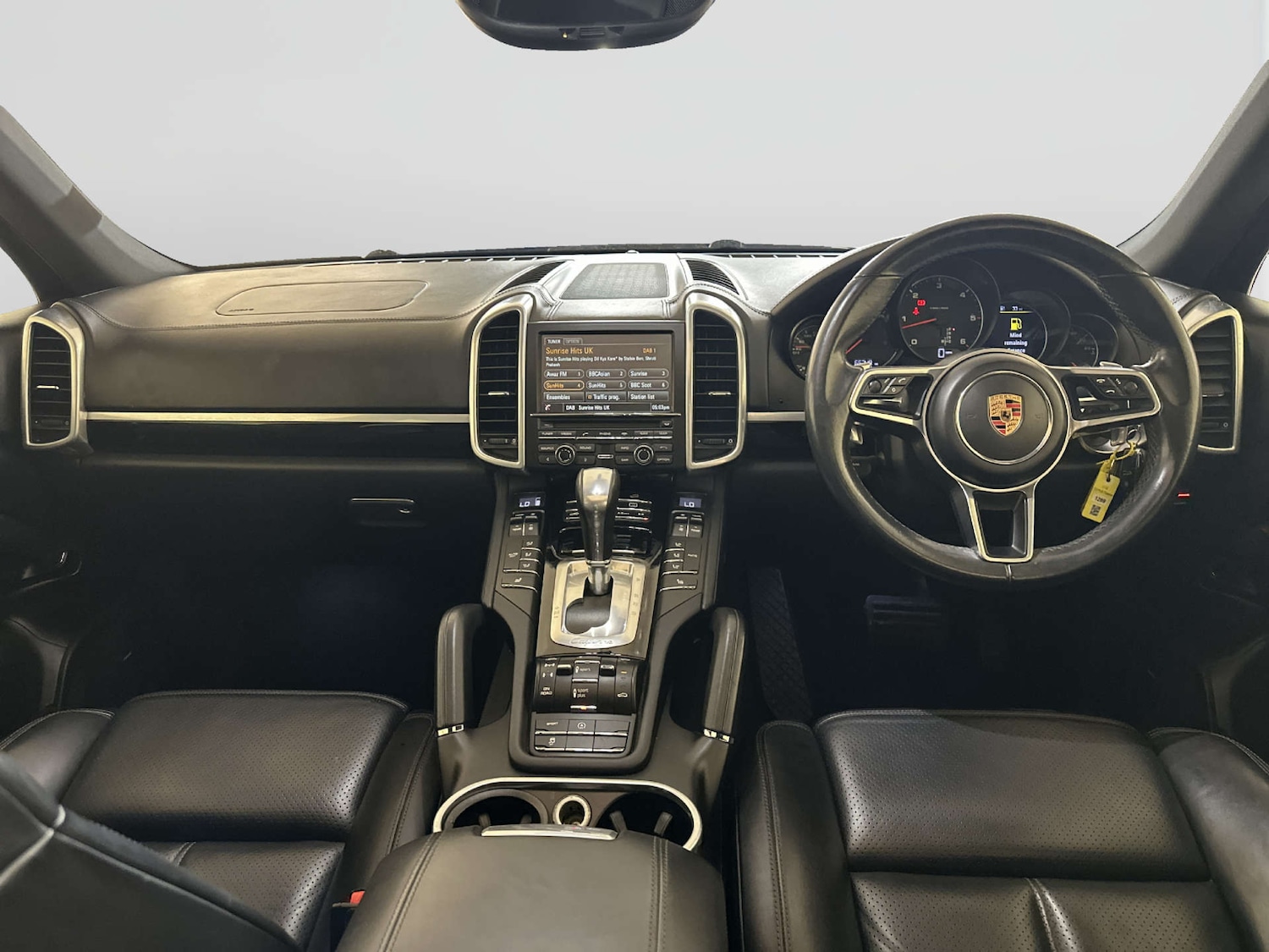 Used Porsche Cayenne 2016 for sale - 77937294: Photo 3