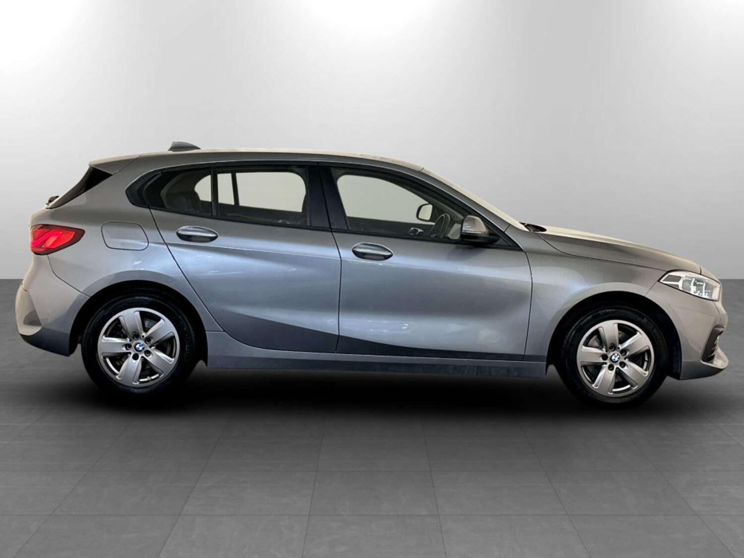 Used BMW 1 Series 2023 for sale - 77452535: Photo 11