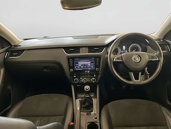 Used Skoda Octavia 2019 for sale - 78523379: Photo