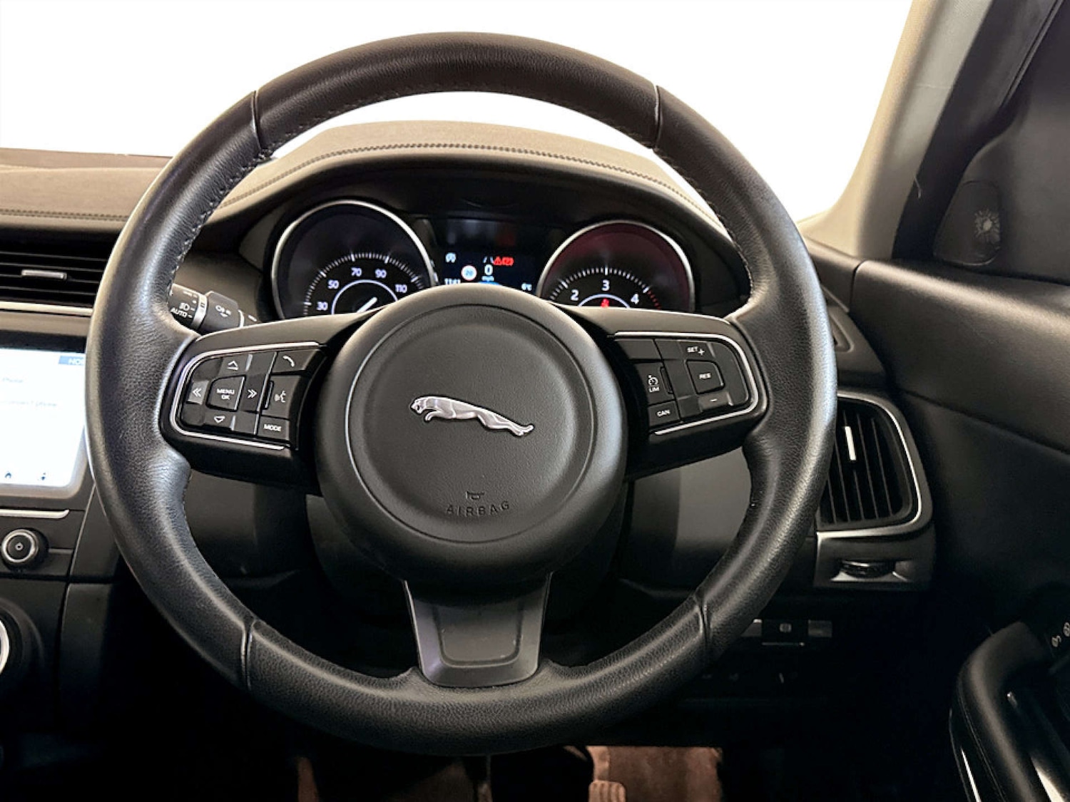 Used Jaguar E-Pace 2020 for sale - 77185212: Photo 17