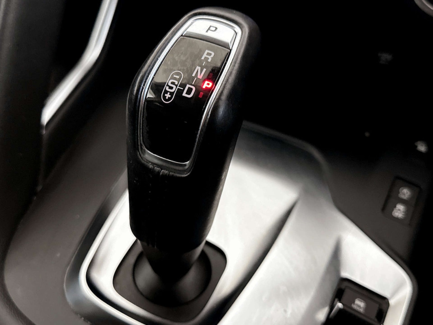 Used Jaguar E-Pace 2020 for sale - 77185212: Photo 27