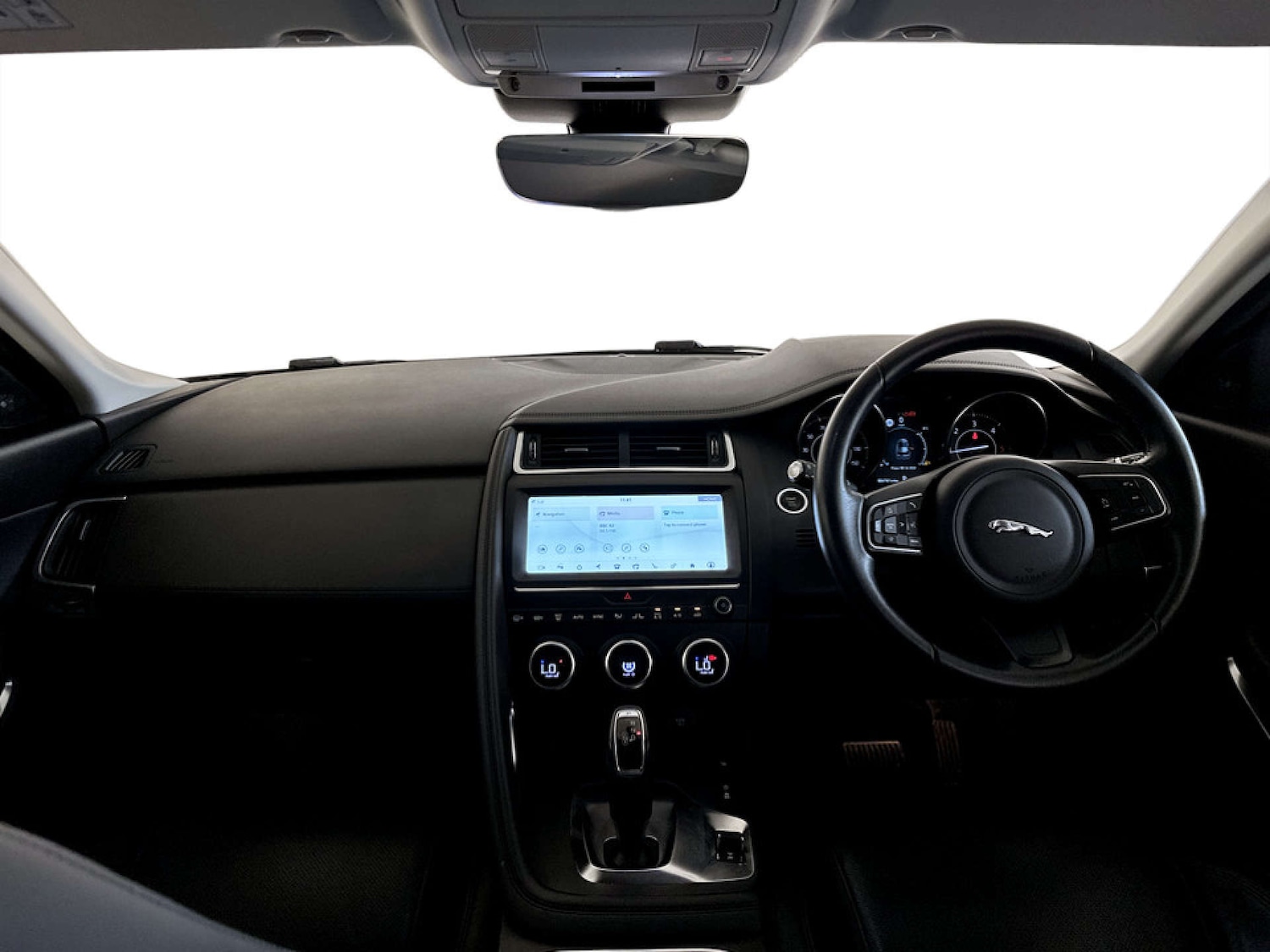 Used Jaguar E-Pace 2020 for sale - 77185212: Photo 3