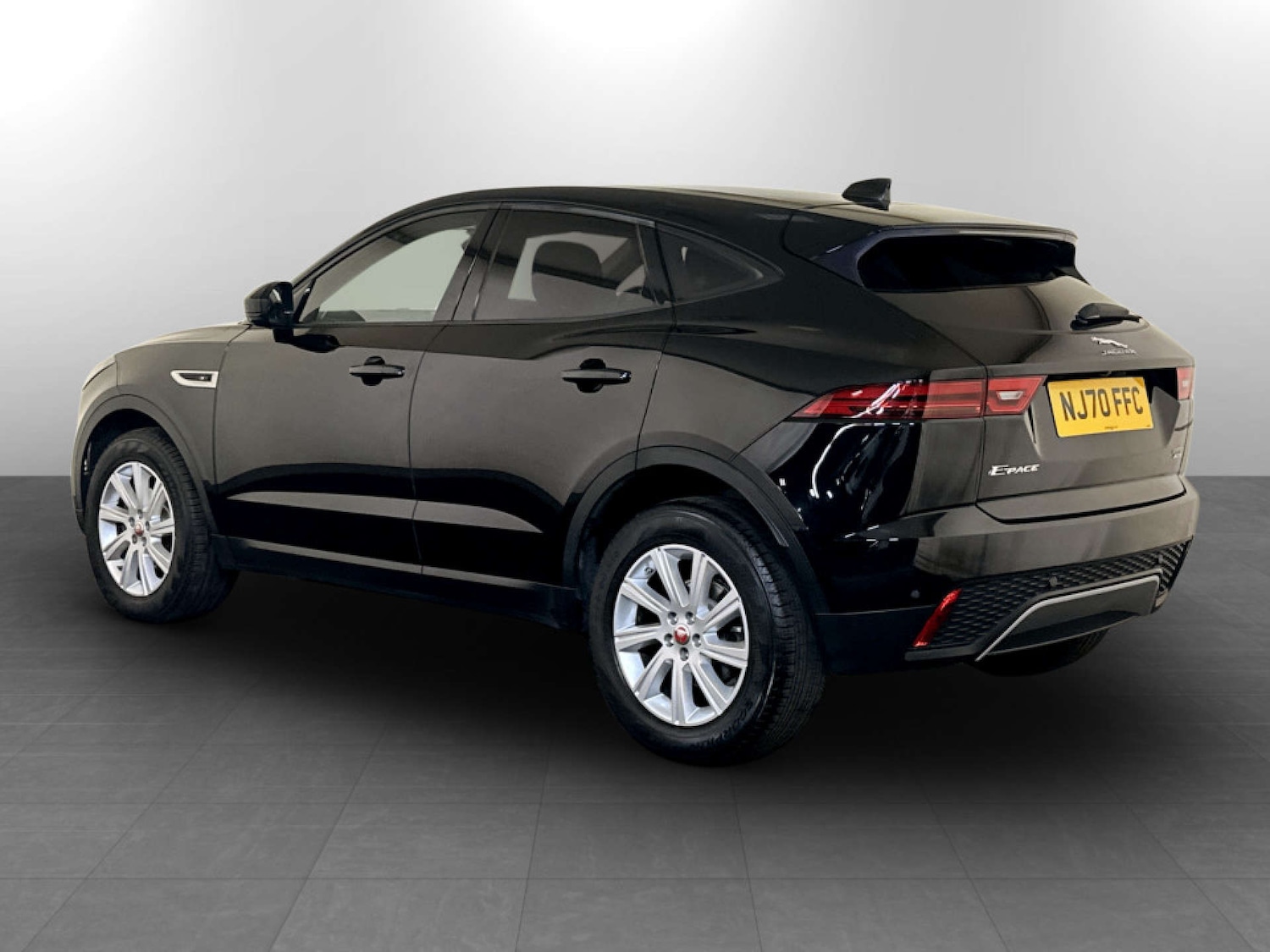 Used Jaguar E-Pace 2020 for sale - 77185212: Photo 8