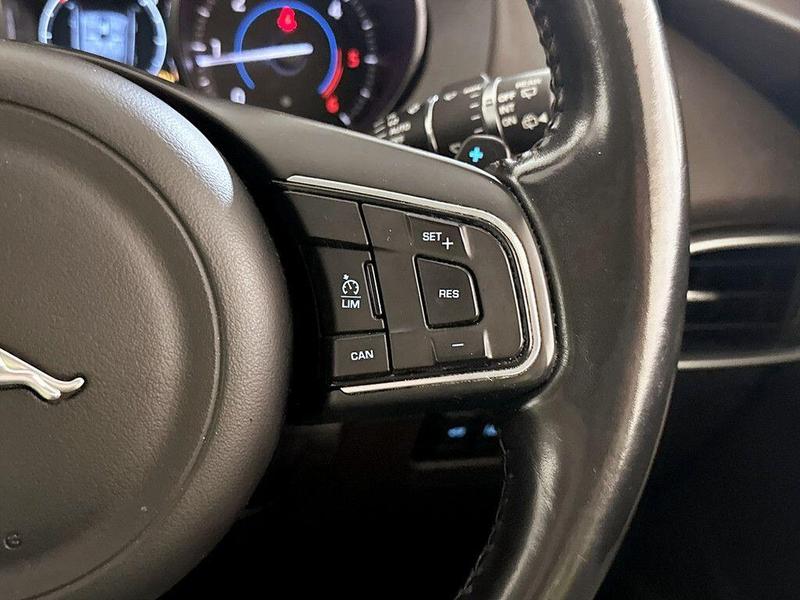 Used Jaguar F-Pace 2016 for sale - 76332430: Photo 20