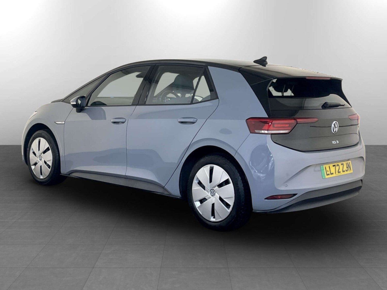 Used Volkswagen ID.3 2023 for sale - 77547693: Photo 8