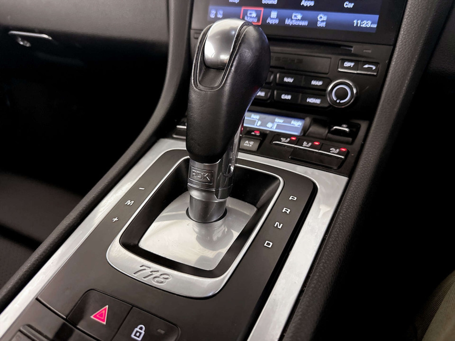 Used Porsche Cayman 2019 for sale - 77185159: Photo 27