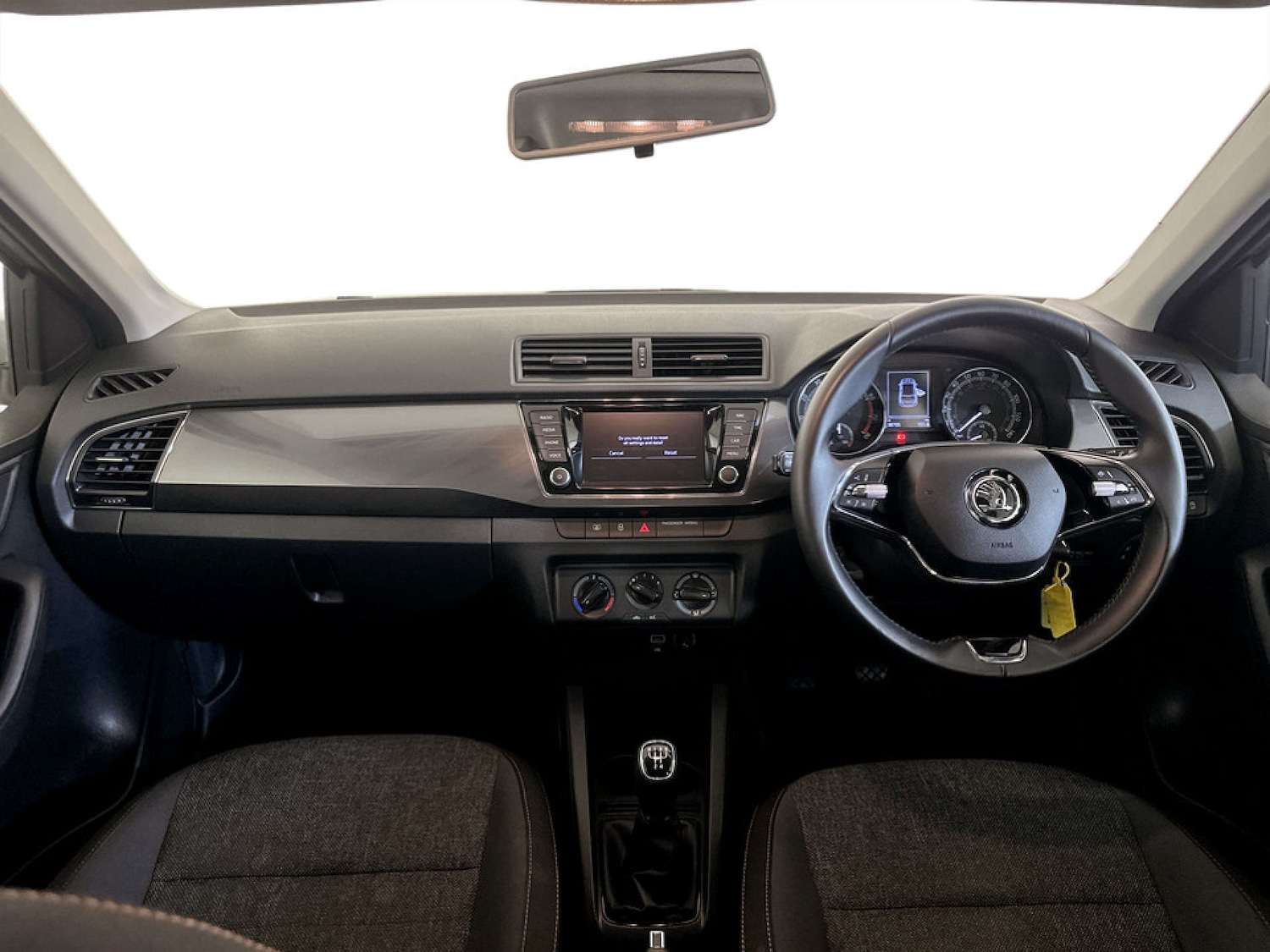 Used Skoda Fabia 2021 for sale - 77185135: Photo 3