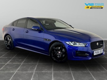Used Jaguar XE 2016 for sale - 76385088: Photo