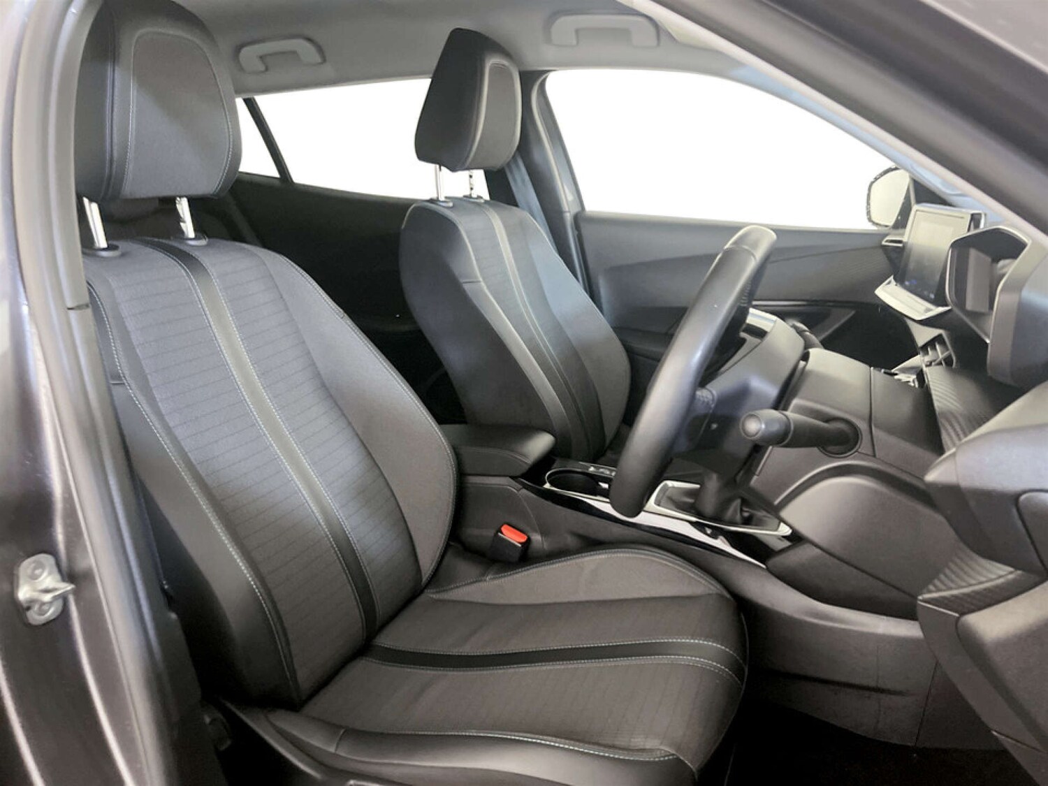 Used Peugeot 2008 2022 for sale - 77355567: Photo 11