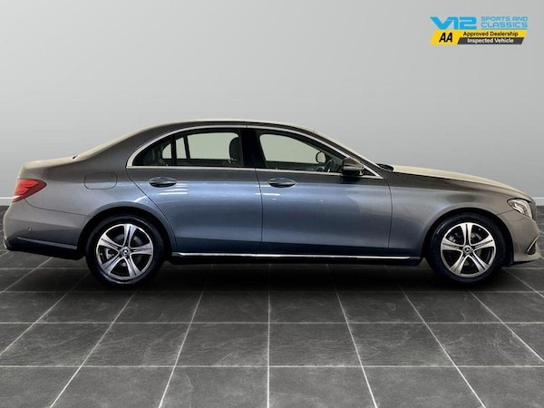 Used Mercedes-Benz E-Class 2018 for sale - 76168335: Photo 11