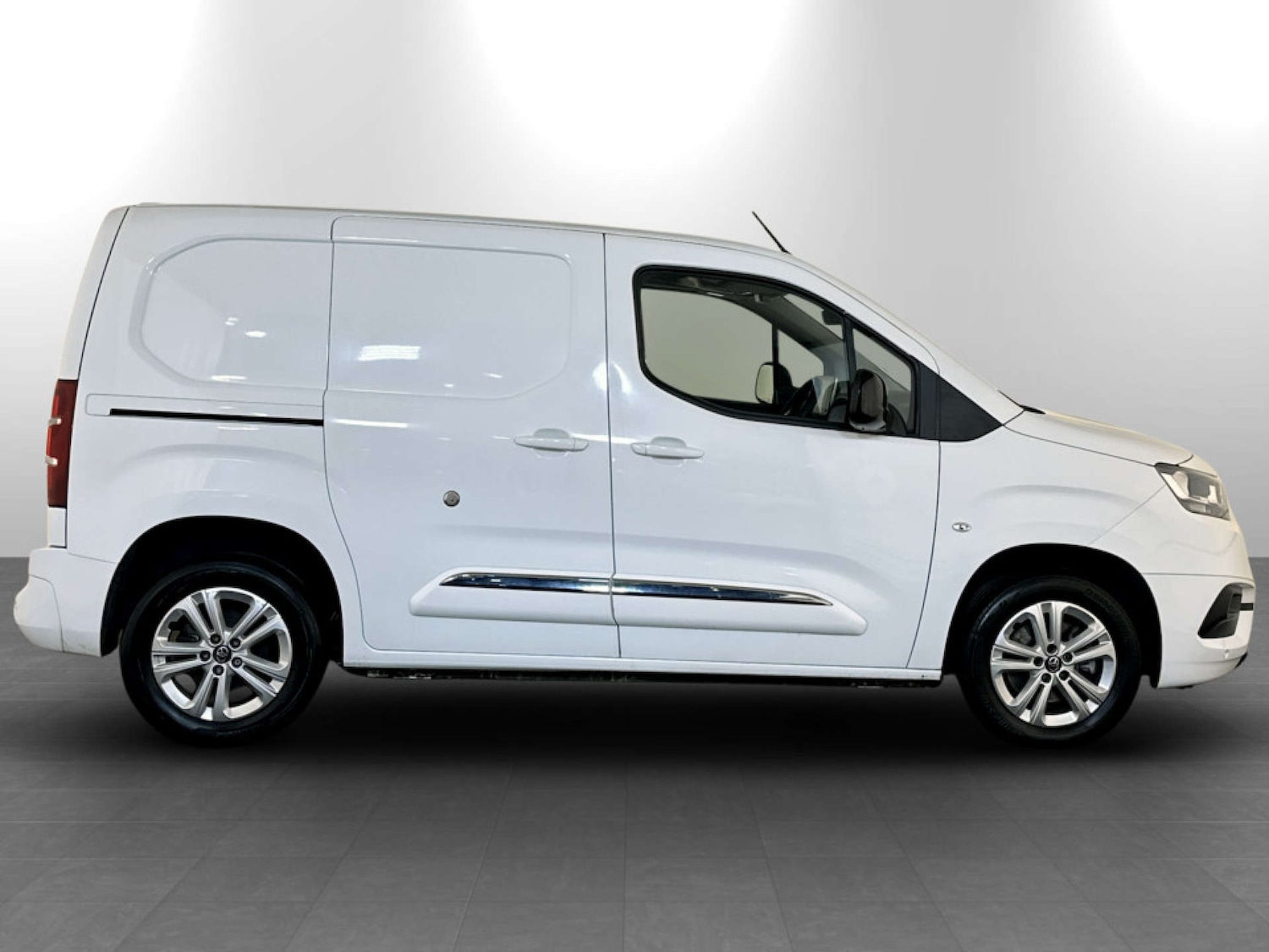 Used Toyota ProAce 2022 for sale - 77184948: Photo 11