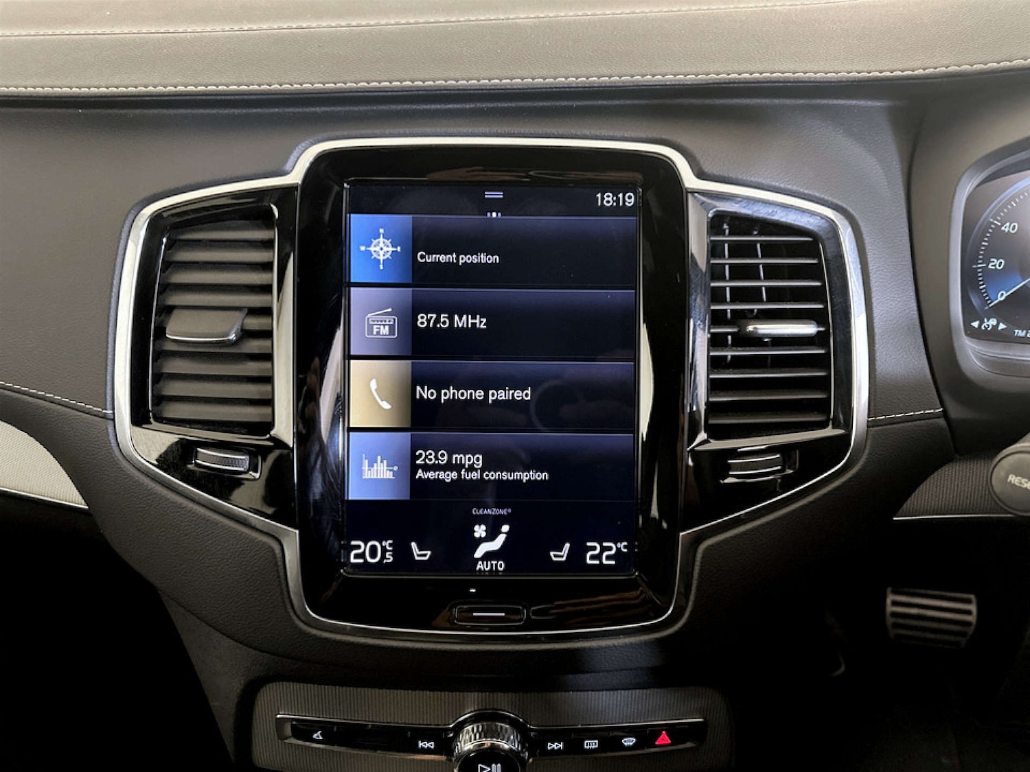 Used Volvo XC90 2020 for sale - 77185091: Photo 25