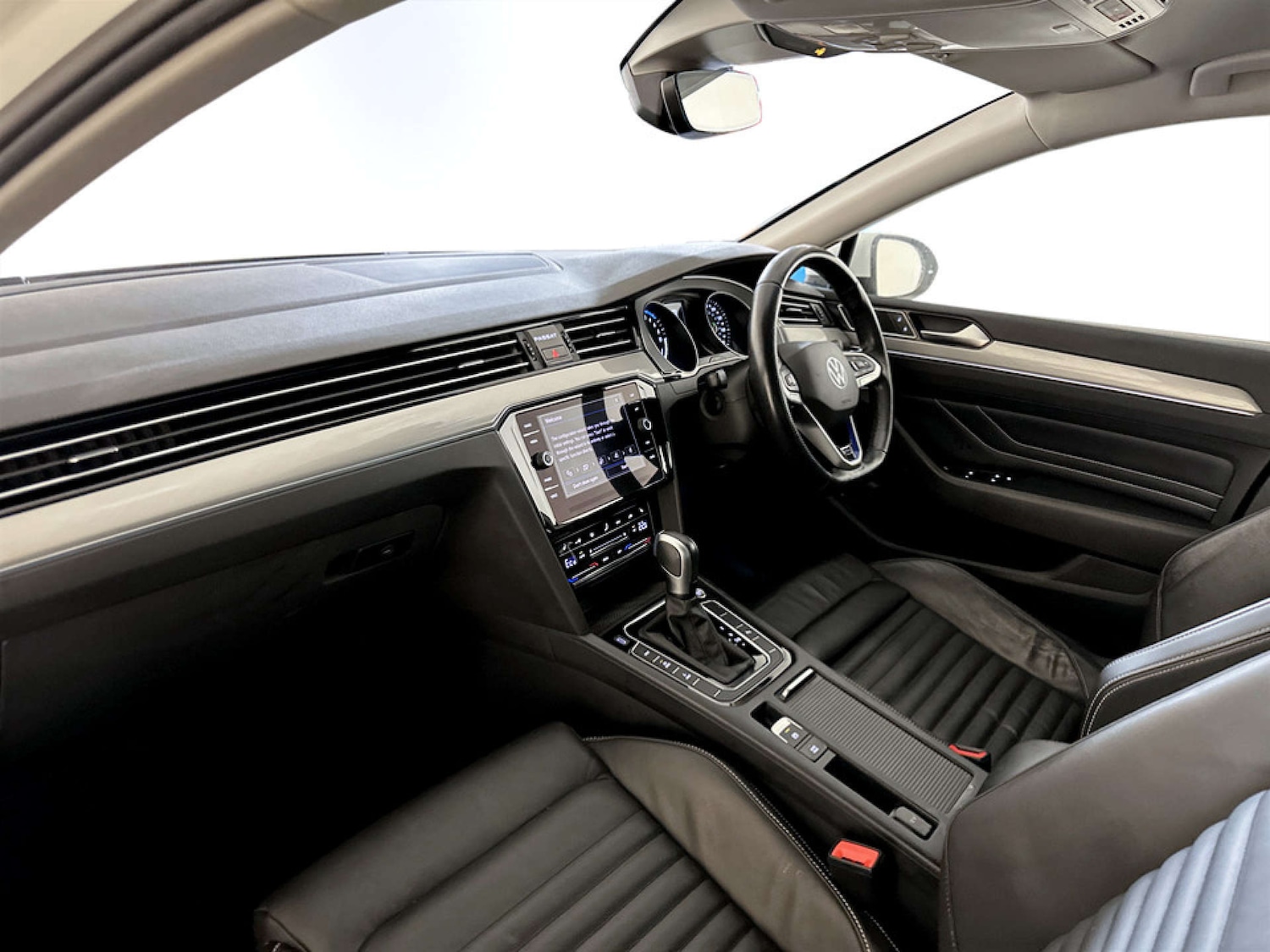 Used Volkswagen Passat 2022 for sale - 77621908: Photo 12