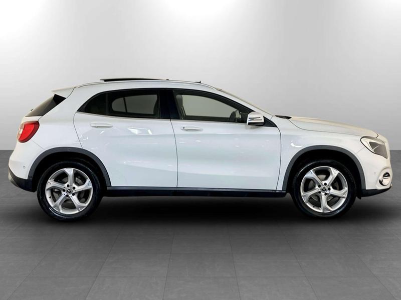 Used Mercedes-Benz GLA 2017 for sale - 77152159: Photo 11