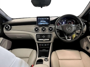 Used Mercedes-Benz GLA 2017 for sale - 77152159: Photo