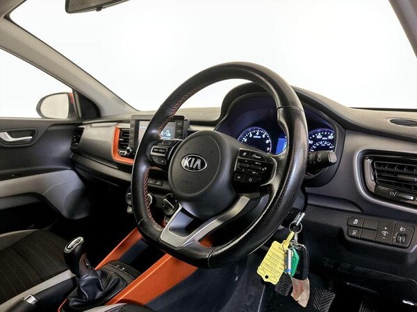 Used Kia Stonic 2019 for sale - 76079877: Photo 15