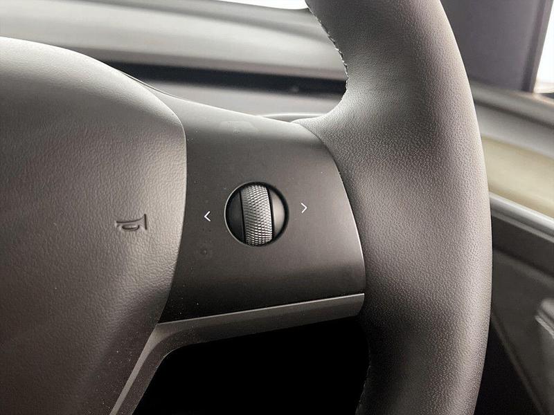 Used Tesla Model Y 2023 for sale - 76534461: Photo 18