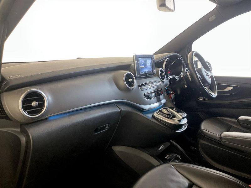 Used Mercedes-Benz V-Class 2018 for sale - 76534458: Photo 12