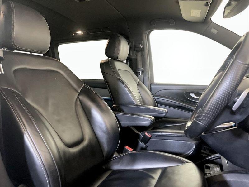 Used Mercedes-Benz V-Class 2018 for sale - 76534458: Photo 13