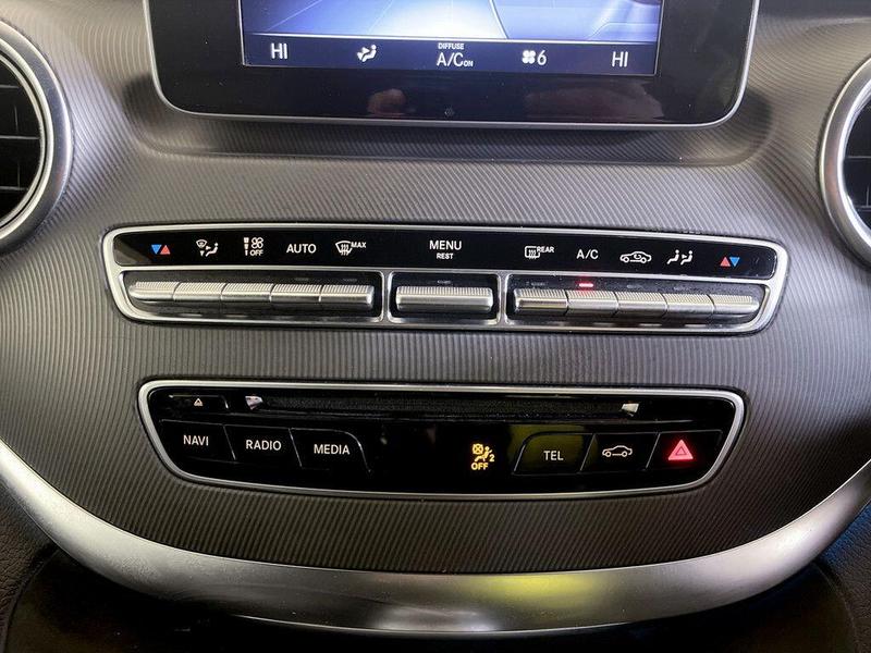 Used Mercedes-Benz V-Class 2018 for sale - 76534458: Photo 28