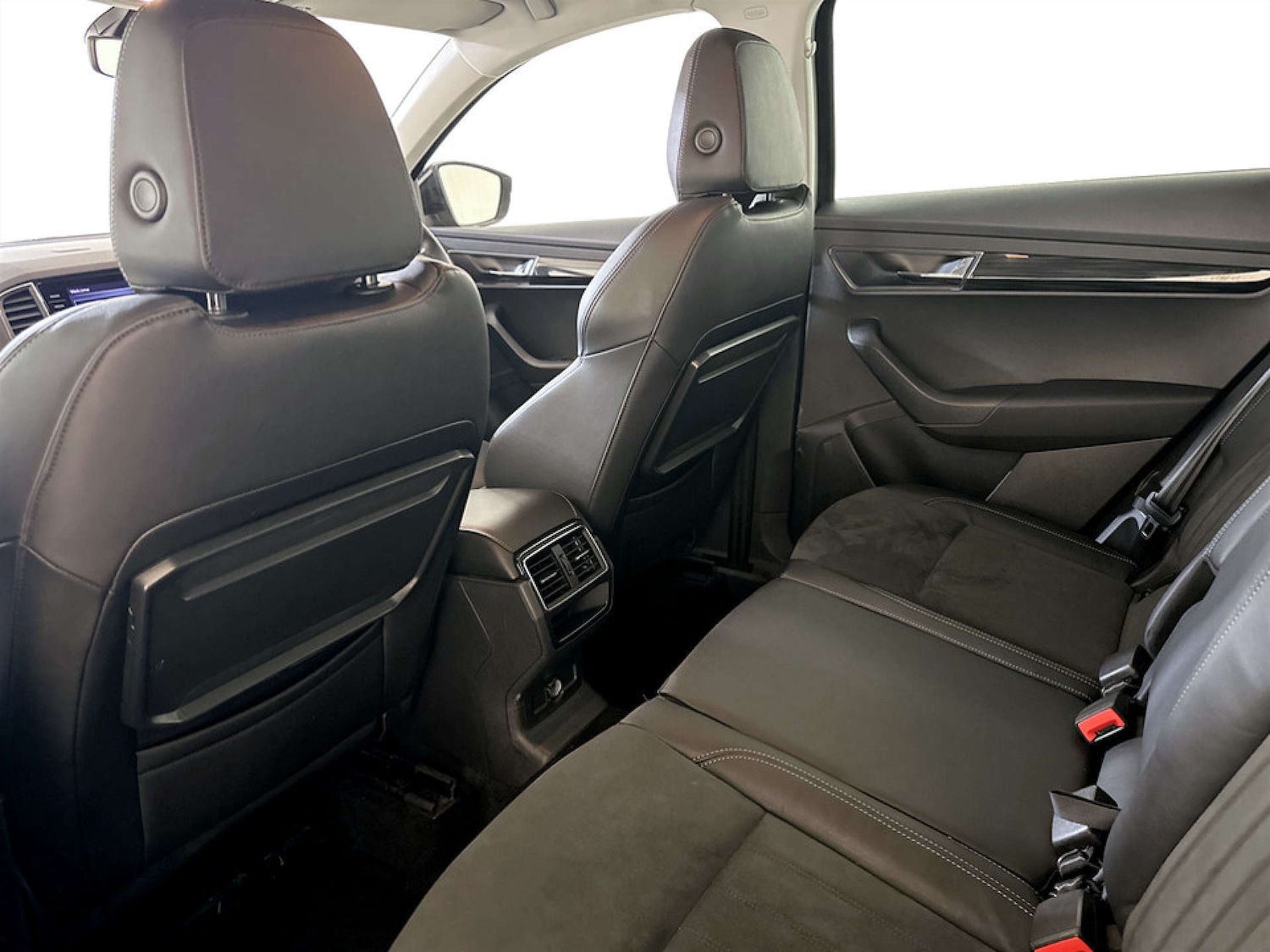 Used Skoda Karoq 2021 for sale - 77640581: Photo 14