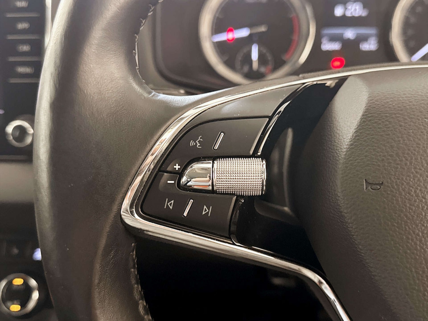 Used Skoda Karoq 2021 for sale - 77640581: Photo 17