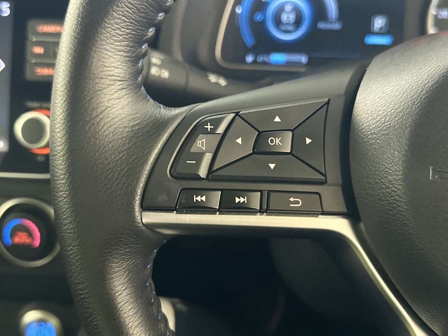 Used Nissan Leaf 2023 for sale - 77845591: Photo 18