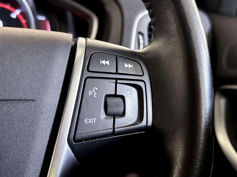 Used Volvo V40 2017 for sale - 76895524: Photo 19