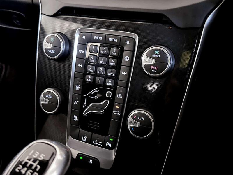 Used Volvo V40 2017 for sale - 76895524: Photo 24