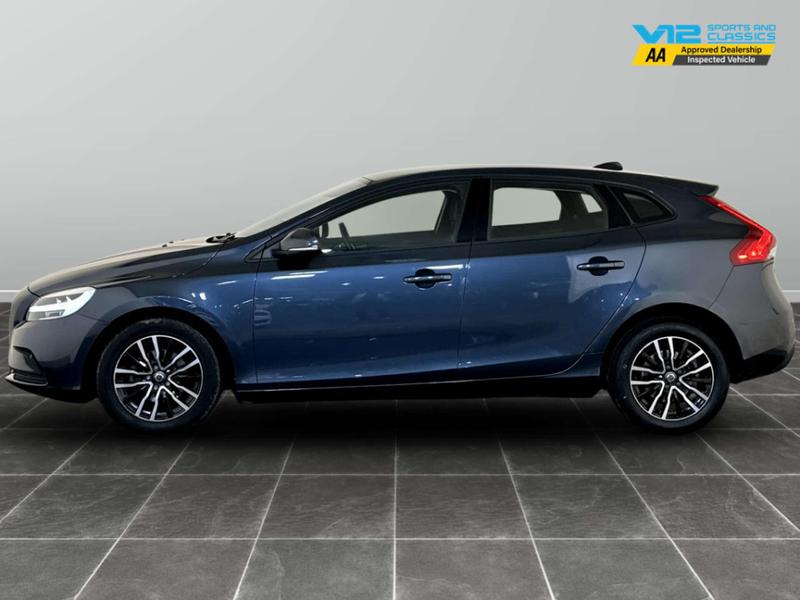 Used Volvo V40 2017 for sale - 76895524: Photo 7
