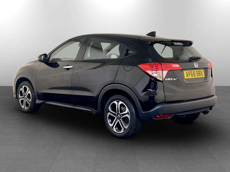 Used Honda HR-V 2018 for sale - 77161035: Photo 8