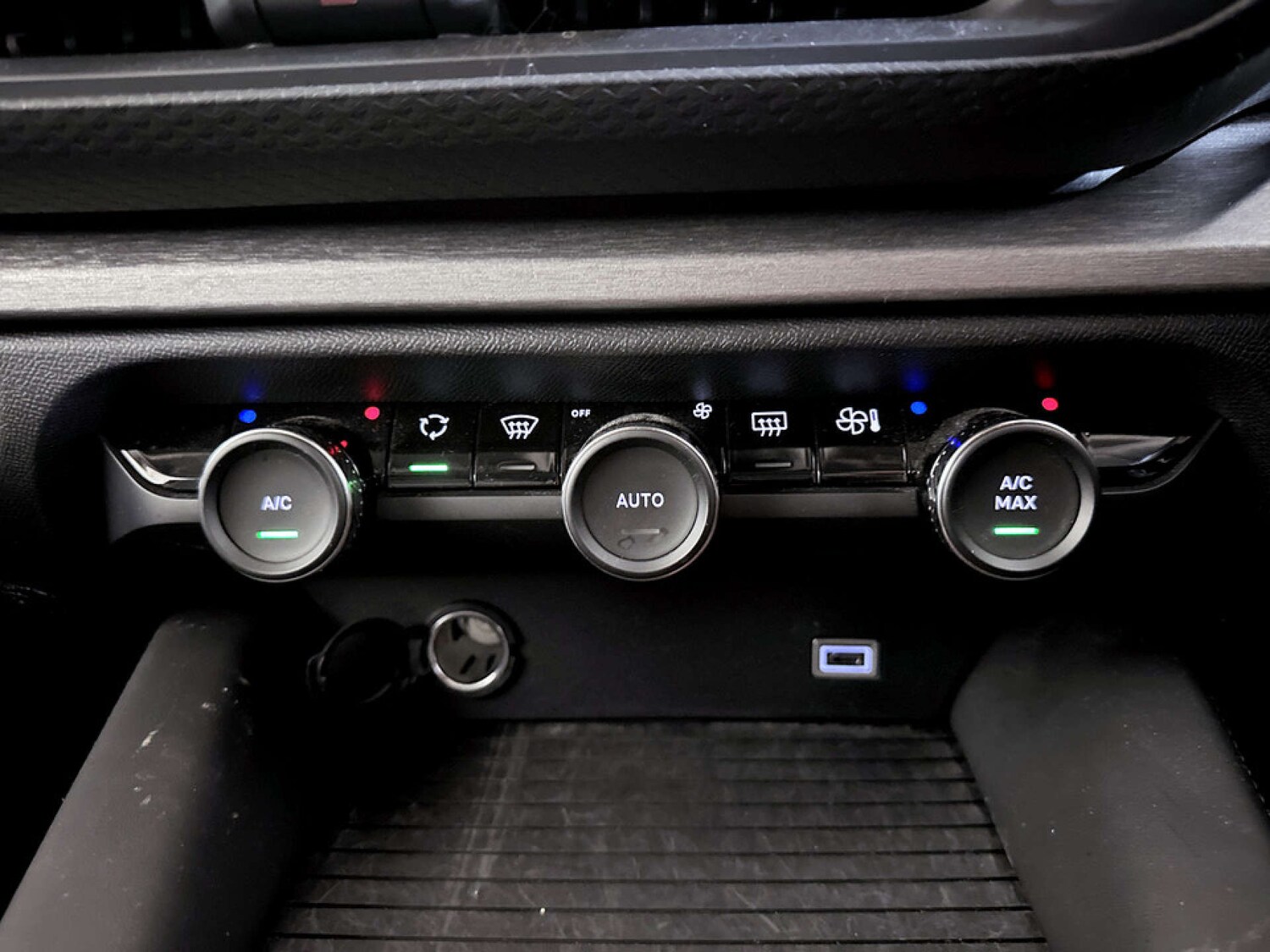 Used Citroen C5 X 2022 for sale - 77693699: Photo 24