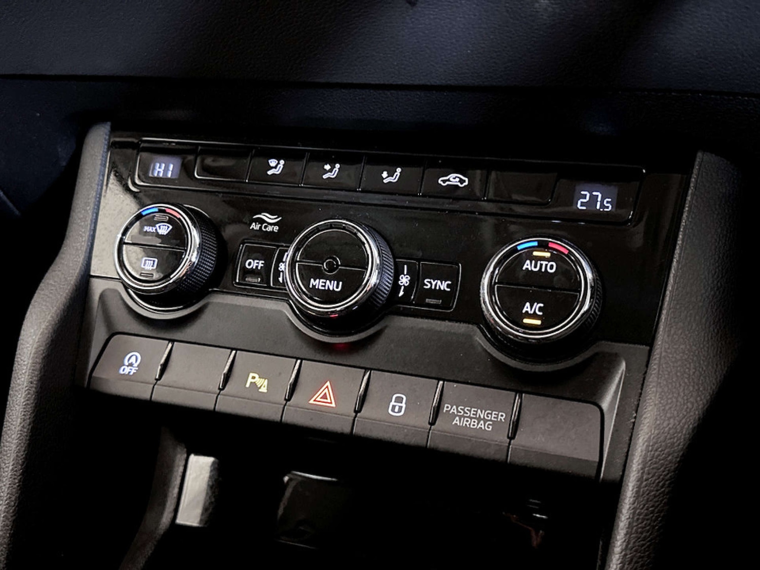 Used Skoda Karoq 2019 for sale - 77184980: Photo 25