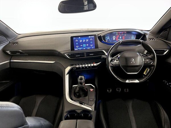 Used Peugeot 3008 2018 for sale - 76290361: Photo 3