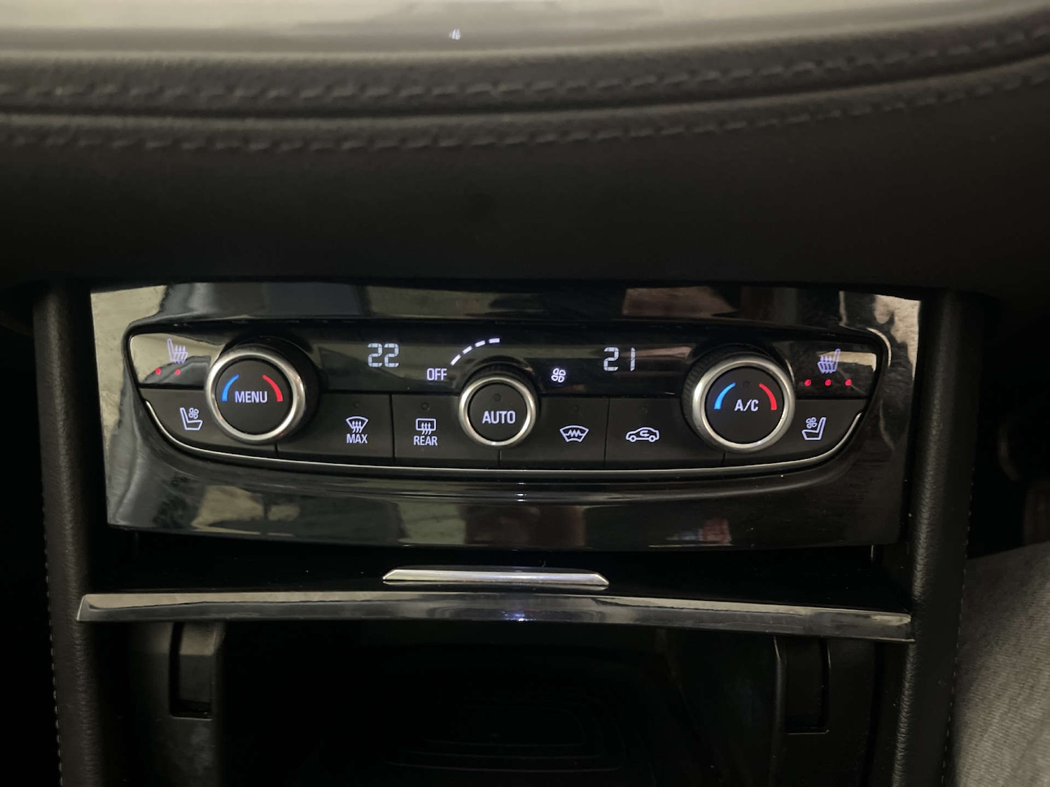 Used Vauxhall Grandland X 2018 for sale - 78068081: Photo 22