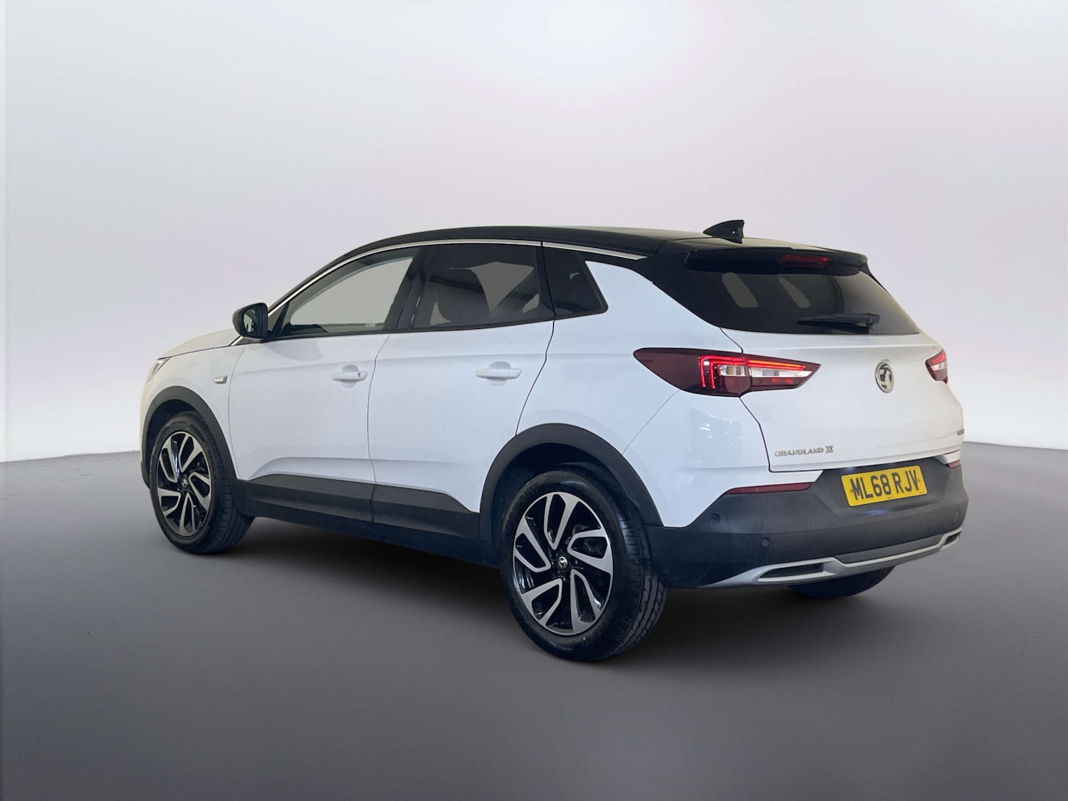 Used Vauxhall Grandland X 2018 for sale - 78068081: Photo 8