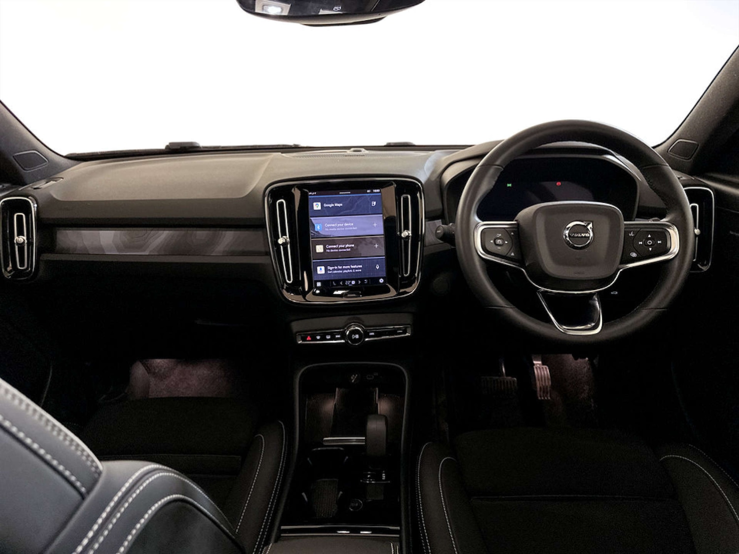 Used Volvo XC40 2022 for sale - 77409010: Photo 3