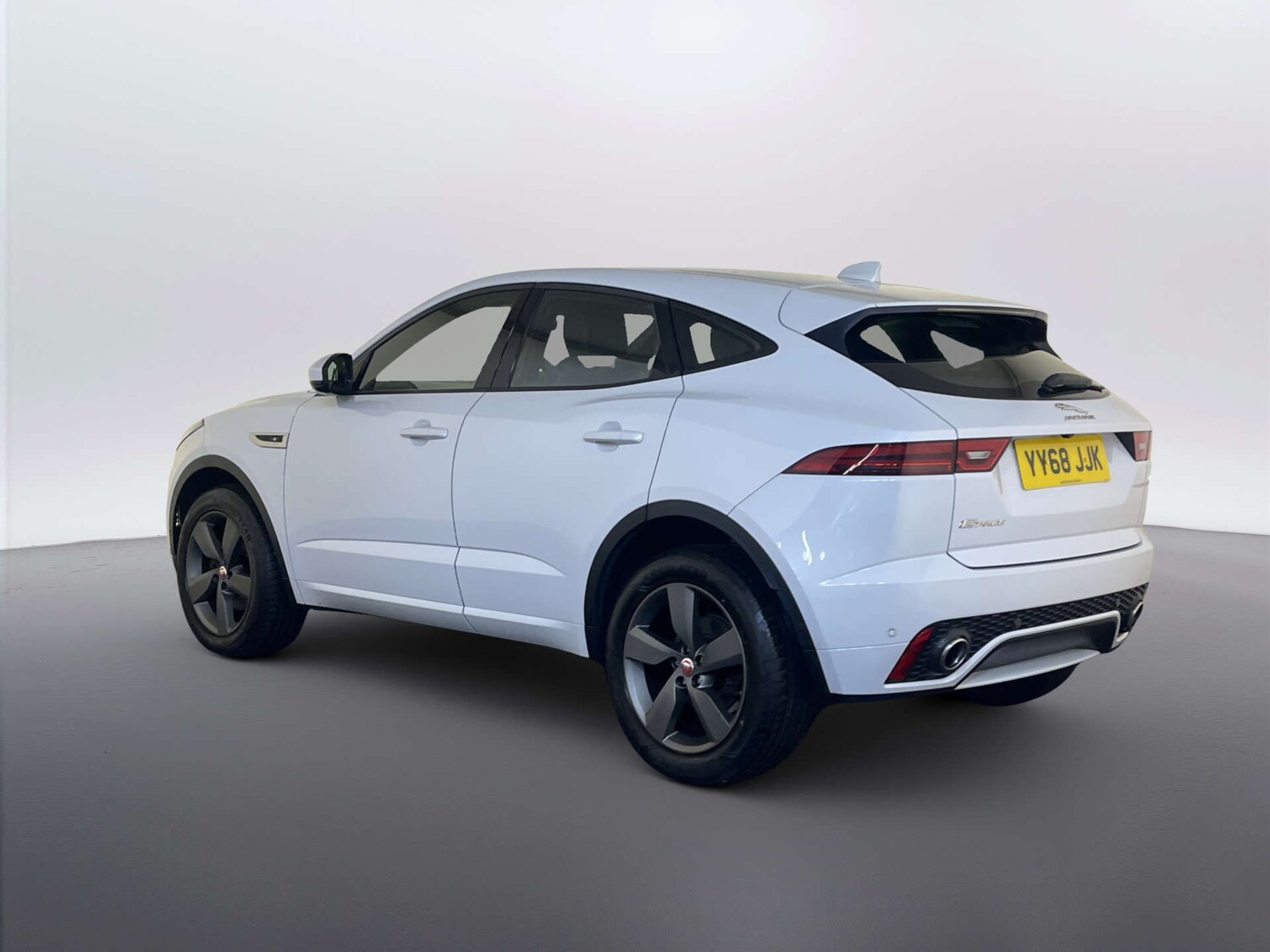 Used Jaguar E-Pace 2018 for sale - 78027784: Photo 8