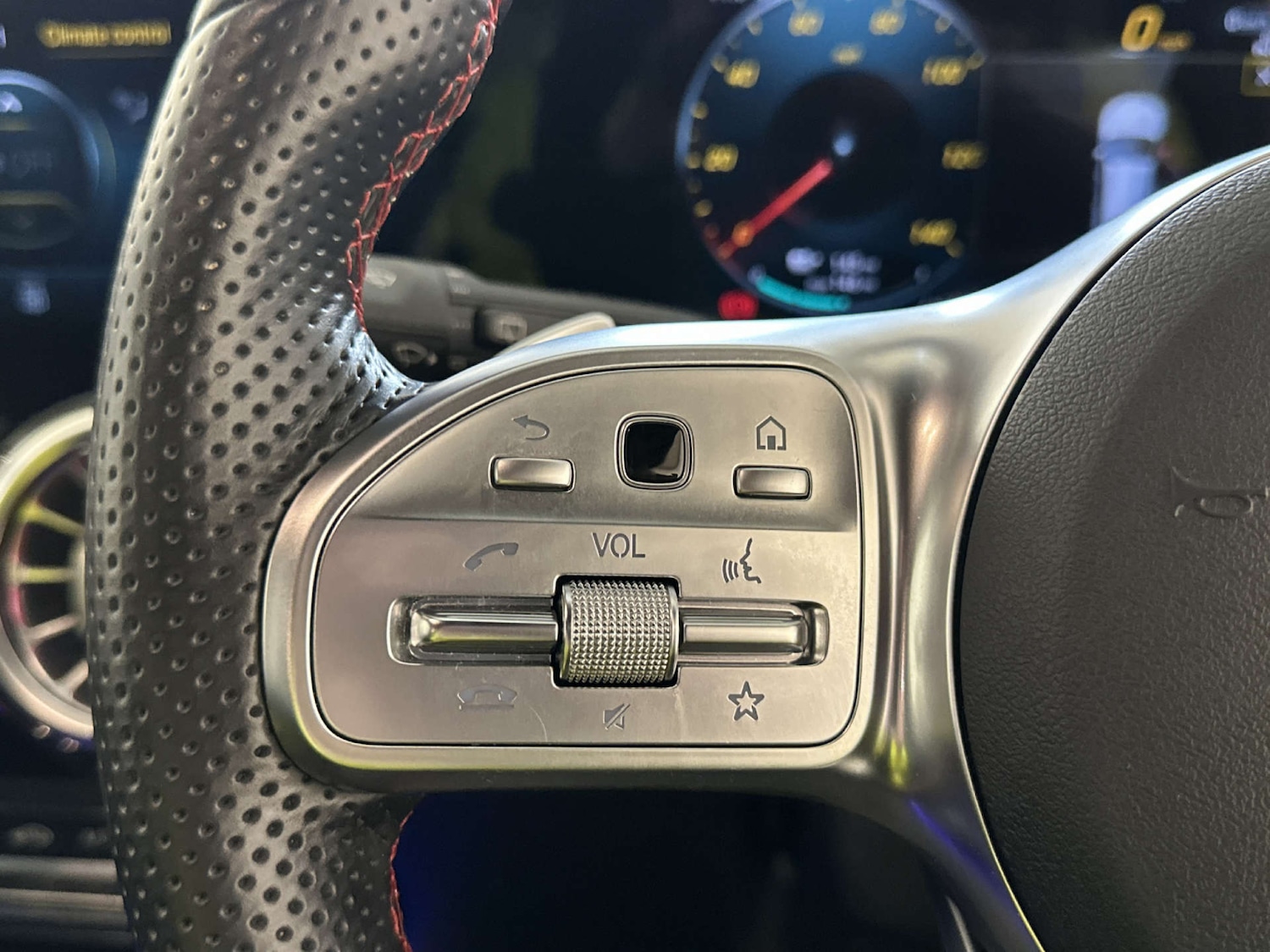 Used Mercedes-Benz EQA 2023 for sale - 77850764: Photo 17