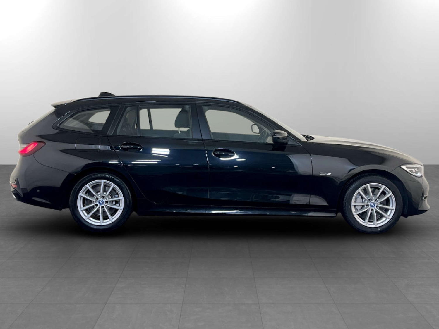 Used BMW 3 Series 2021 for sale - 77211810: Photo 11