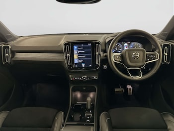 Used Volvo XC40 2022 for sale - 78486336: Photo