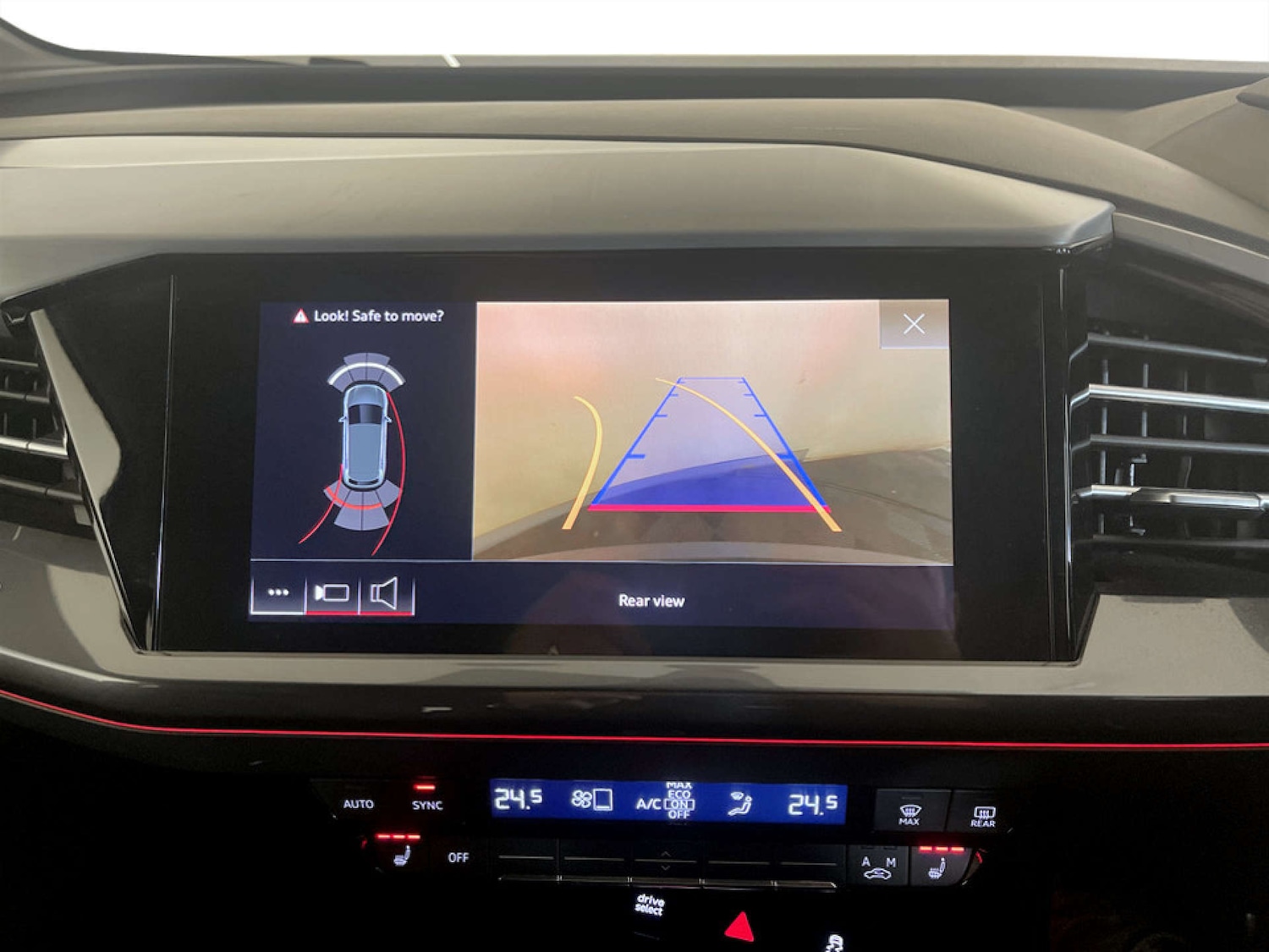 Used Audi Q4 e-tron 2022 for sale - 77506880: Photo 19