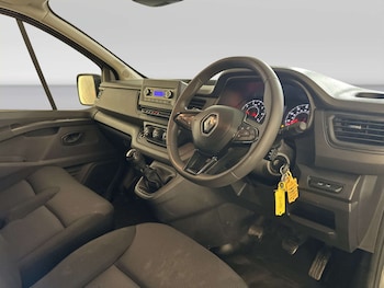 Used Renault Trafic 2023 for sale - 78769409: Photo