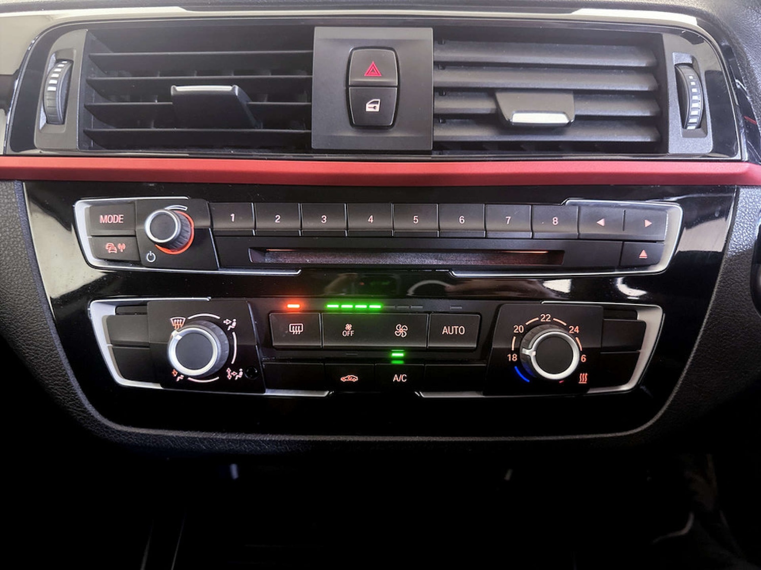 Used BMW 1 Series 2018 for sale - 77185309: Photo 25